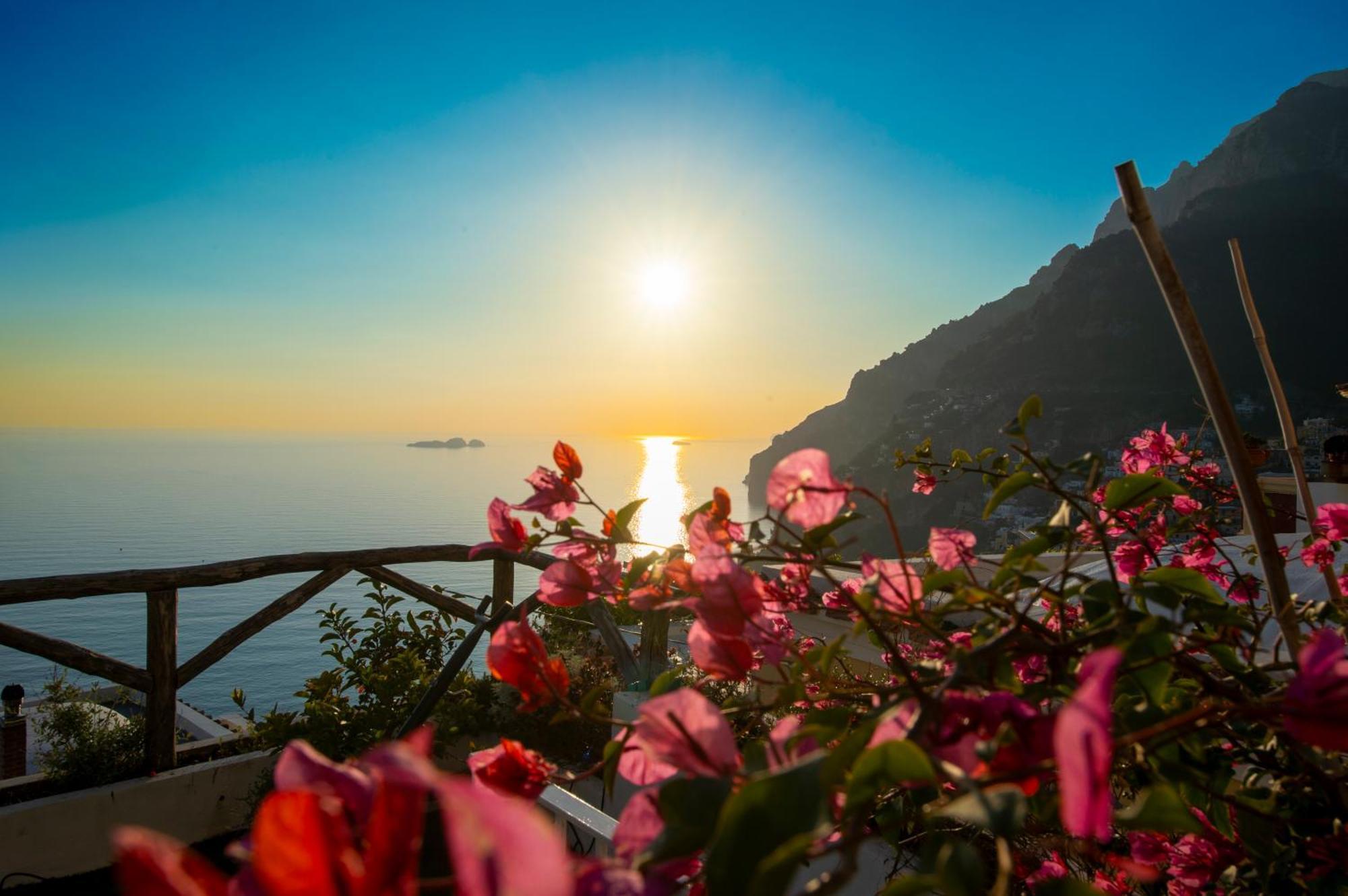 Apartamento Aria Di Mare,Near Elevator, Few Steps, Parking, Garden Positano Exterior foto